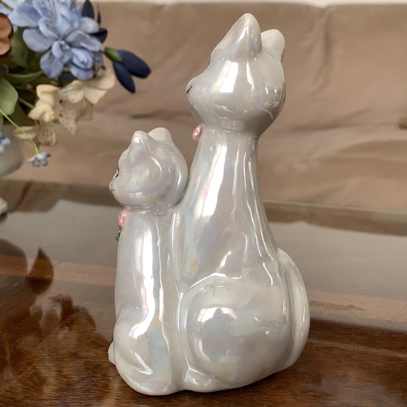 White Cats Bow Tie Pink Rose Flower Decoration Ceramic Cat Figurine Vintage MCM - Picture 3 of 10